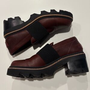 Sorel Women's Burgundy Ankle Boots with Black Soles